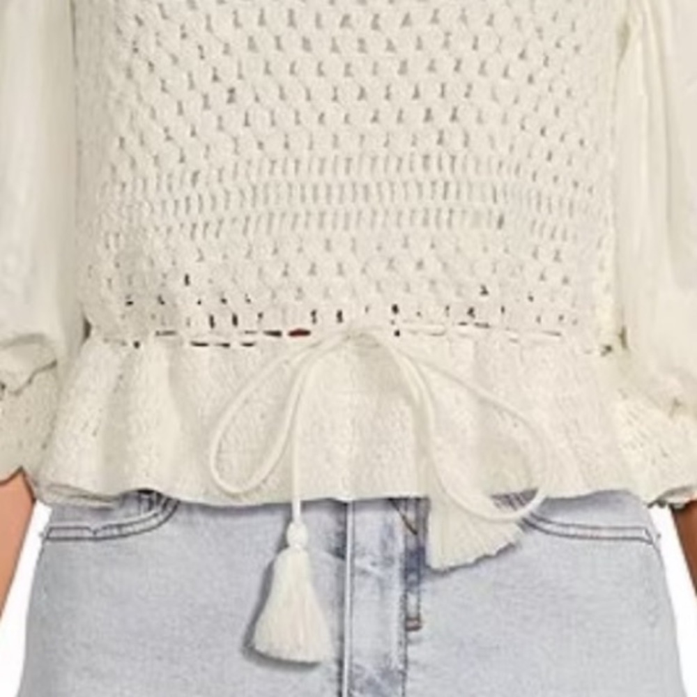 NWT A Loves A Crochet Too white puff sleeve .